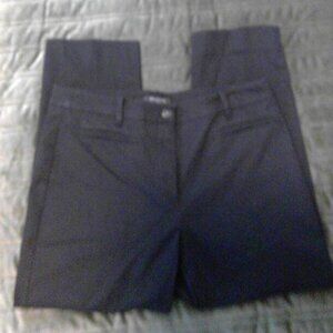 Ann Taylor Petite Black Cropped Slacks